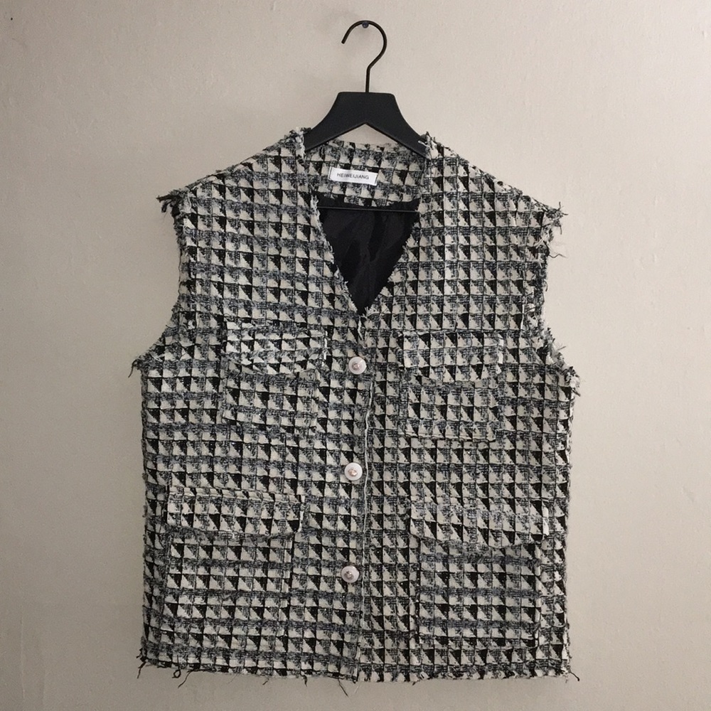HeiWeiJiang Japan Check Textured Cotton Vest